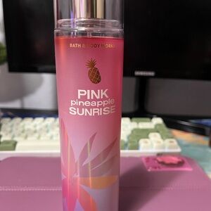 Bath & Body Works Pink Pineapple Sunrise Body Wash